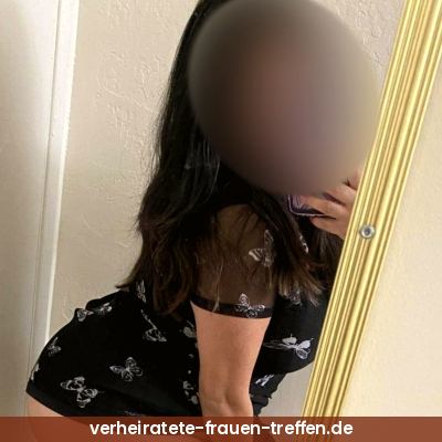 Julia, 36 – Stuttgart